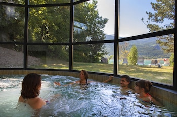 Chadenas & Spa,,0 star