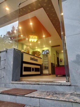 hotel dwarkadheesh