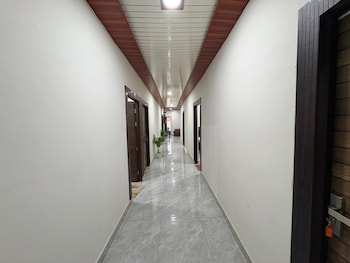 ganga royal guest house
