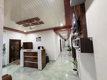 ganga royal guest house