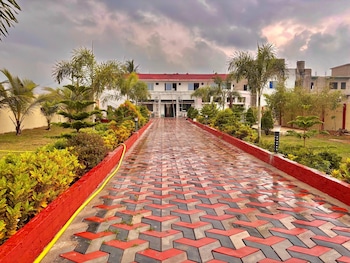 Puri Palm Beach Resorts,,2 star