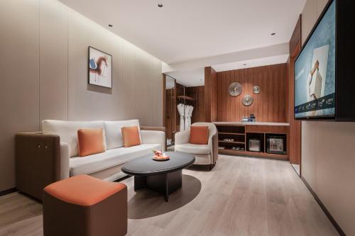 novotel jiuzhaigou opening soon