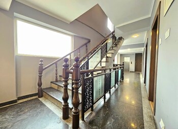 hotel gulab pure veg restaurant