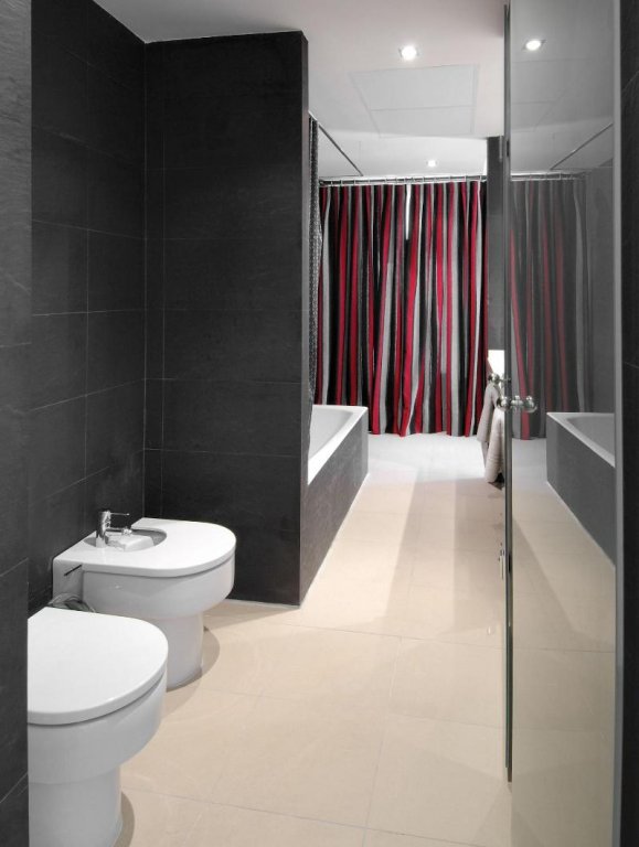 hotel cienbalcones