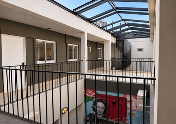 los patios de julia by dot boutique