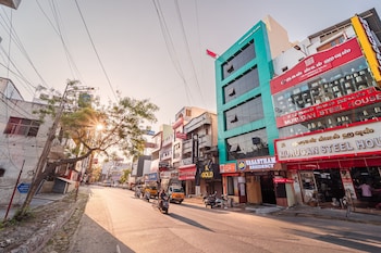 vasantham residency