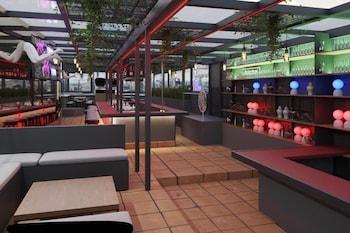 straw hat hostel and rooftop bar cdmx