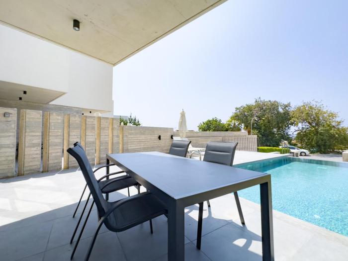 sunset park villa