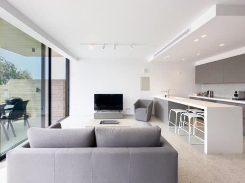 sunset park villa
