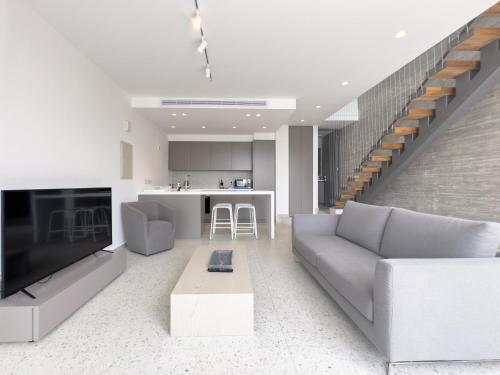 sunset park villa