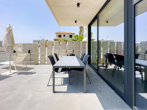 sunset park villa