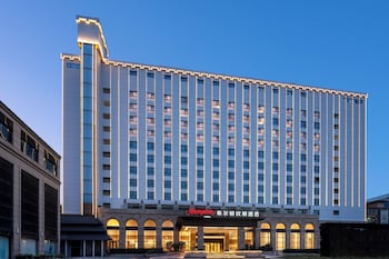 hampton by hilton xian bell tower