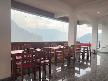 Sarvaheet Yoga And Retreats,,2 star