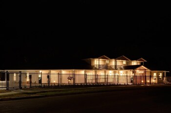 plumes by ch boutique and apartments an ascend collection hotel