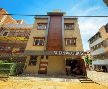 hotel nutan ashray