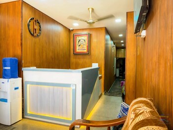 Hotel Nutan Ashray,100 Futa Road,2 star