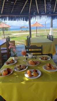 village pousada canedo