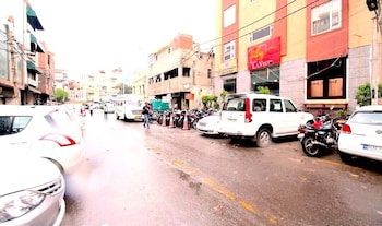 hotel brahman bhawan