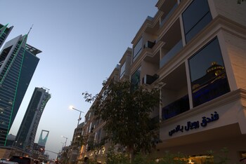 royal palace hotel al olaya