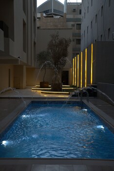 royal palace hotel al olaya