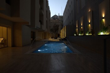 royal palace hotel al olaya