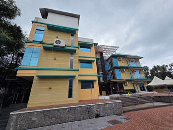 petrose business hotel