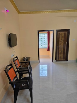 rajmata guest house