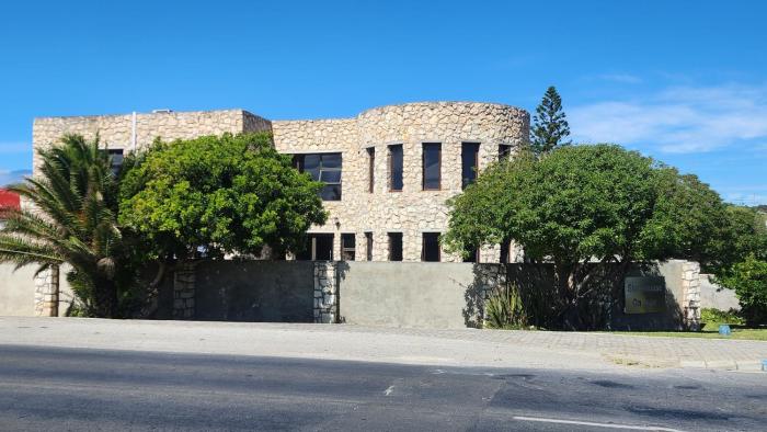 stonehouse on main
