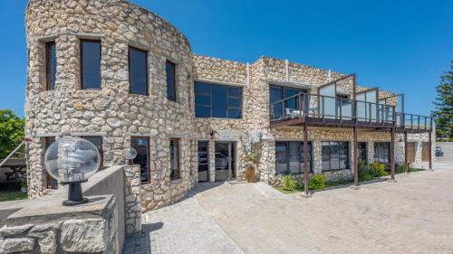 stonehouse on main
