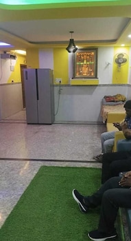 rudra co living hotel pg