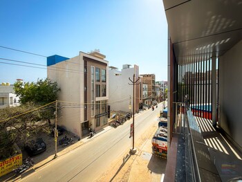 hotel shanti residency vrindavan