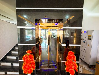 hotel shanti residency vrindavan