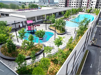kl international airport residensi arena