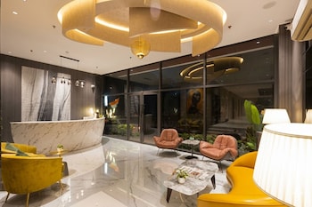 iva premium aerocity
