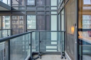 Econo Suites Dt,,2 star
