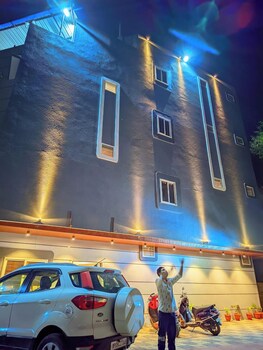 avr hotel