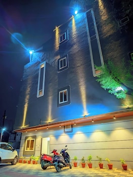 avr hotel