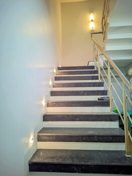 avr hotel