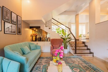alaya stays 3 bhk casa bella vista