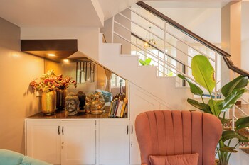 alaya stays 3 bhk casa bella vista