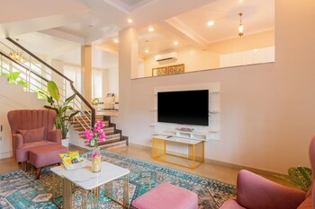 alaya stays 3 bhk casa bella vista
