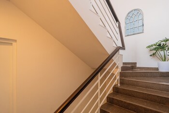 alaya stays 3 bhk casa bella vista