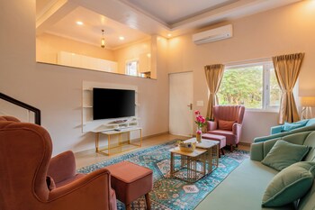 alaya stays 3 bhk casa bella vista