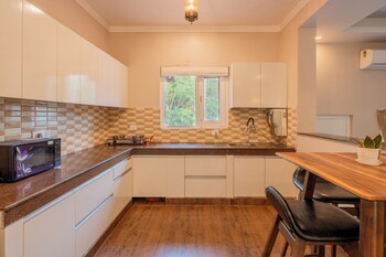 Alaya Stays 3 Bhk Casa Bella Vista,,4 star