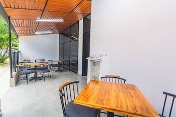 hotel distrito 70 living