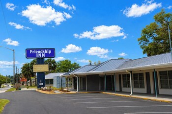 friendship inn near golf course ocala fl