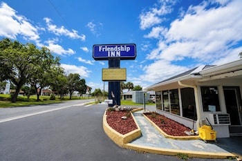 friendship inn near golf course ocala fl