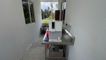 Oyo 91303 Chalet Awie,,2 star