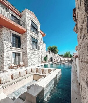 sevilay hanim hotel