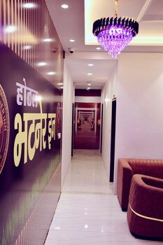 Hotel Bhatner Inn,,2 star